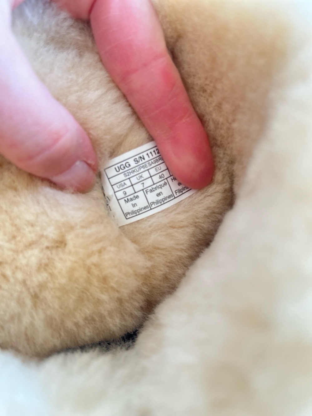 UGG Natural Shearling-Lined Boot Interior - Beige - Picture 2 of 3